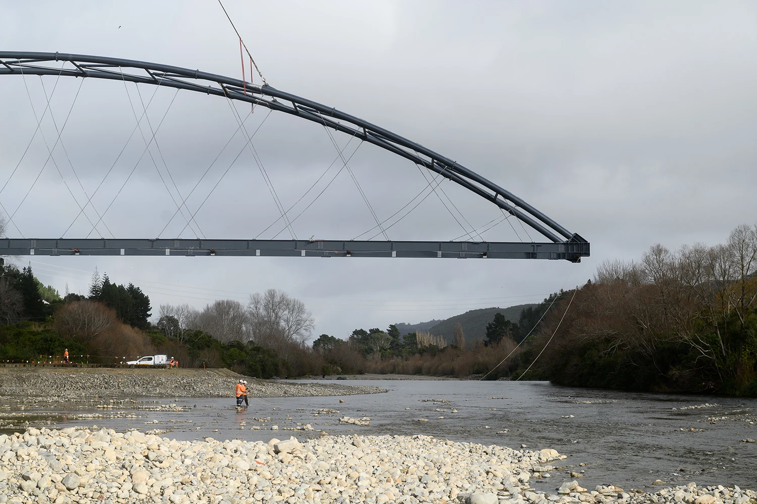 The Whakawhirinaki – Silverstream Pipe Bridge installation The Whakawhirinaki – Silverstream Pipe Bridge installation
